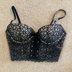Like new! VS padded Demi bra with lace and mesh! 🖤